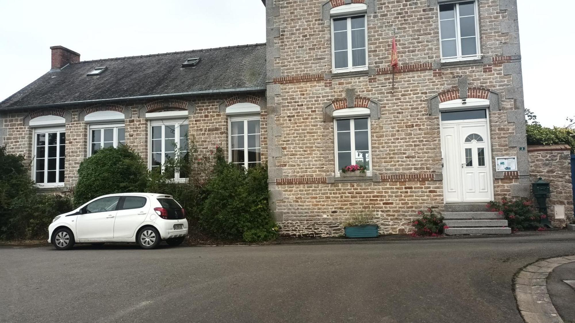 La Petite Ecole De La Baie Villa Pontorson Exterior photo